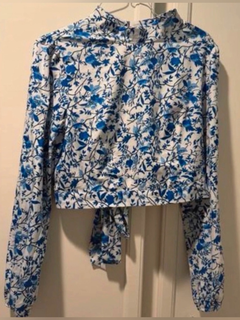 SHEIN White and Blue Floral Tie-Back Long Sleeve Blouse
